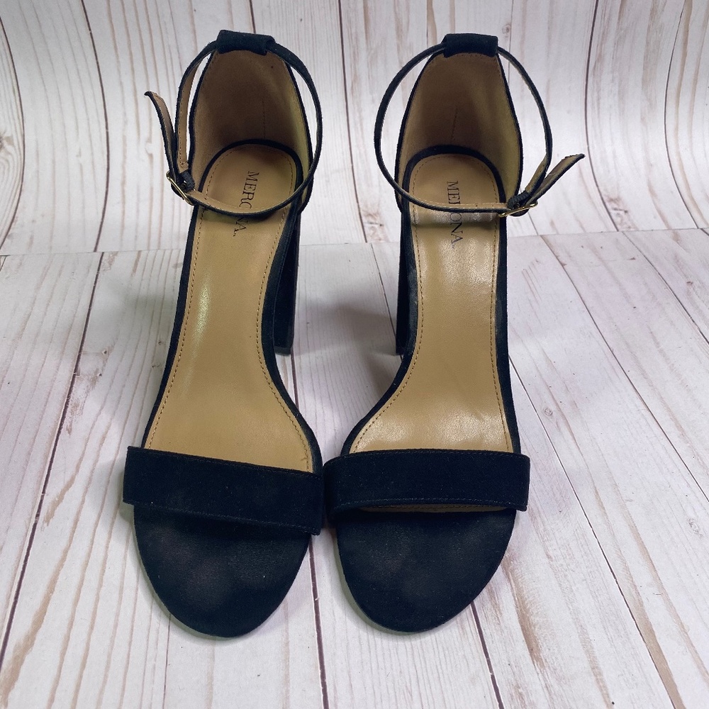 Merona chunky heel strappy sandal